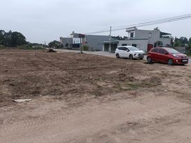 NHÀ ĐẤT TIÊN LÃNG